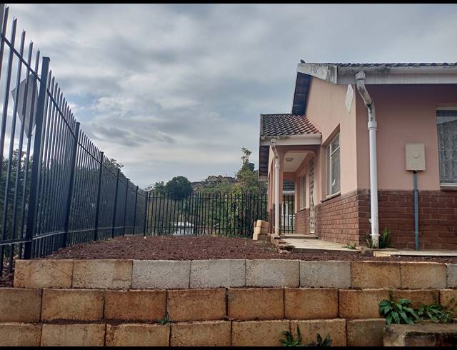 3 BEDROOM FREESTANDING FOR SALE IN RAISETHORPE